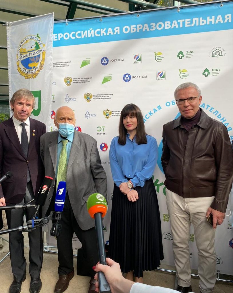 Активисты Ленинградского областного отделения ВООП приняли активное участие в «Экотолке»