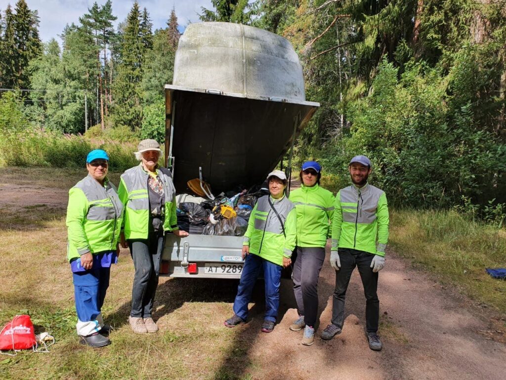 Более 40 тонн мусора, благоустроенная 12-километровая тропа и подготовленная команда эковолонтеров