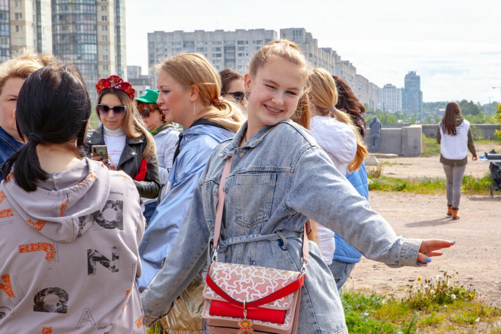 Акция «Чистые берега Евразии»:  6 тонн мусора собрали волонтеры  на берегу реки Смоленки
