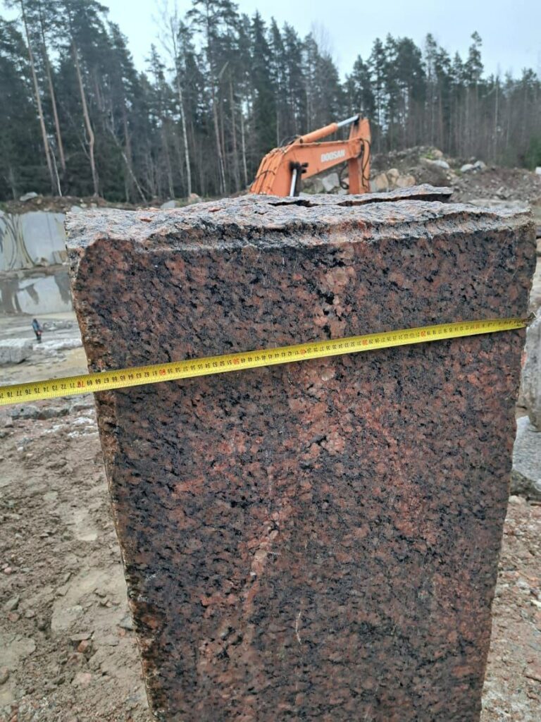 Геопарк «Саблинские водопады»: как выглядит коллекция гранитов?